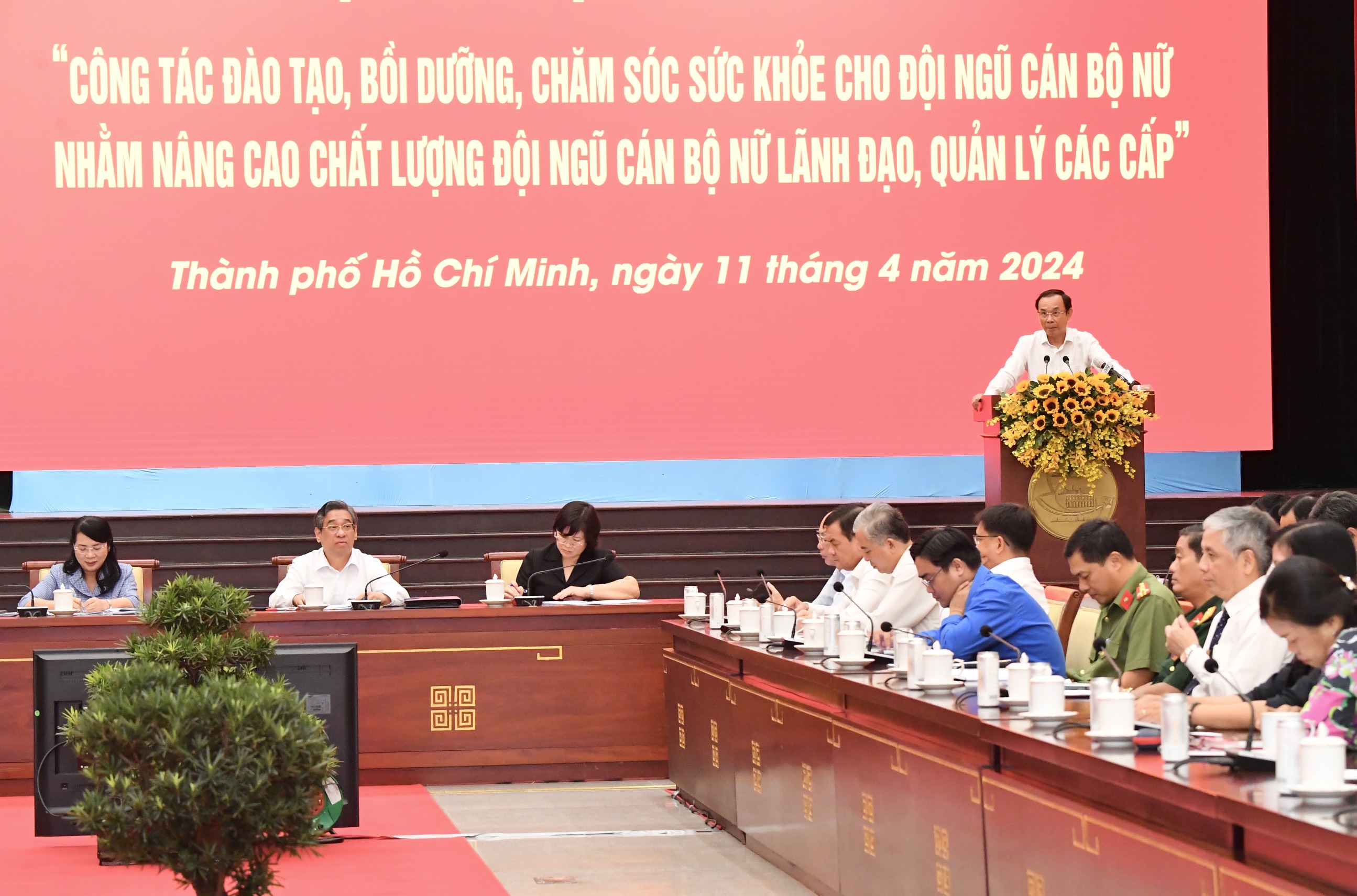 Thành ủy TP. Hồ Chí Minh tổ chức hội nghị sinh hoạt chuyên đề (Ảnh: Việt Dũng).